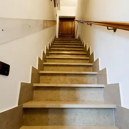 Konukevi La Bella Casa Del Cuoco 2*